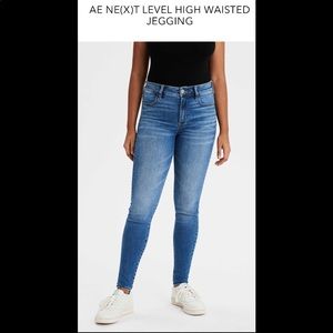 American Eagle Hi-rise jeggings